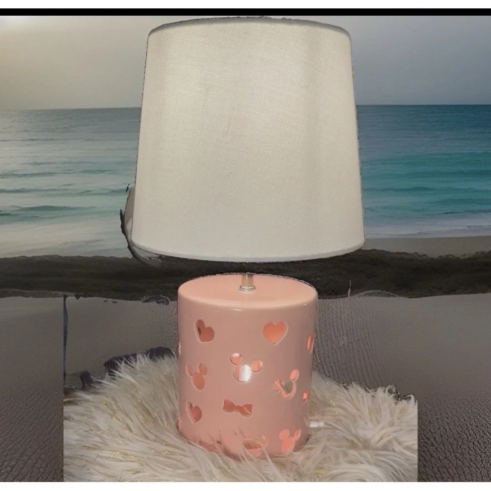 Disney Minnie Mouse Light Coral Ceramic Lamp Table Decor NWT